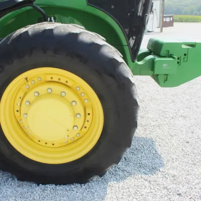 2018 John Deere 7210R thumbnail