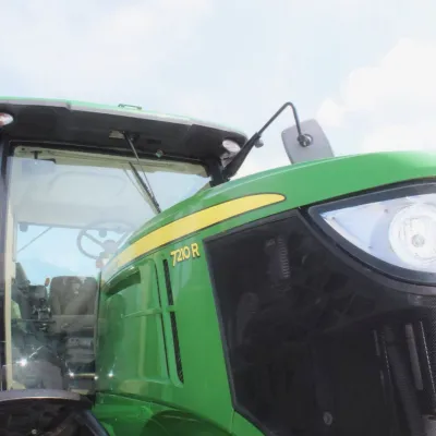 2018 John Deere 7210R thumbnail