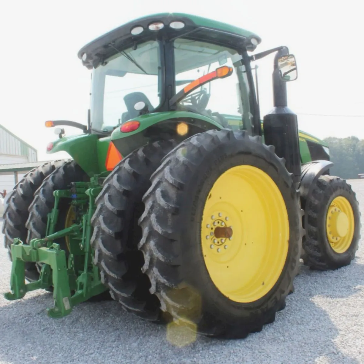 2018 John Deere 7210R