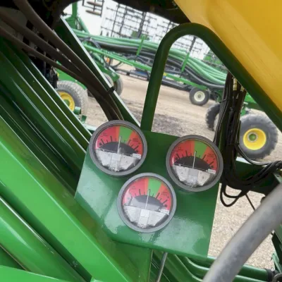 2015 John Deere 1895 Seeder thumbnail