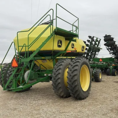 2015 John Deere 1895 Seeder thumbnail