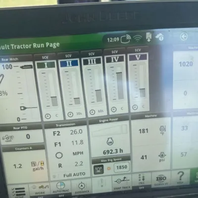 2021 John Deere 8R 310 thumbnail