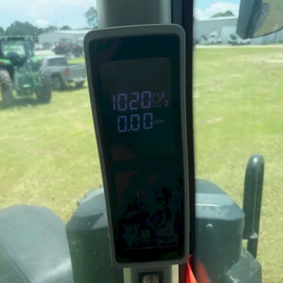 2021 John Deere 8R 310 thumbnail