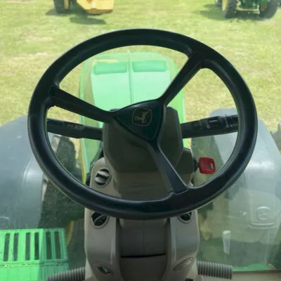 2021 John Deere 8R 310 thumbnail