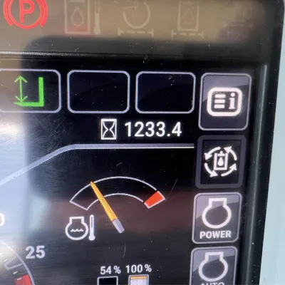 2019 Caterpillar 440 thumbnail