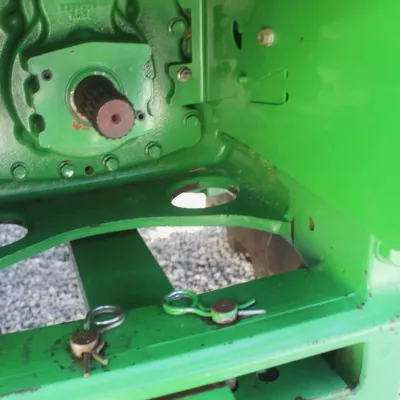 2018 John Deere 8320R thumbnail