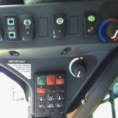 2022 Deere 333G thumbnail