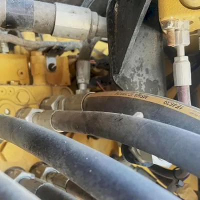 2019 Caterpillar 440 thumbnail