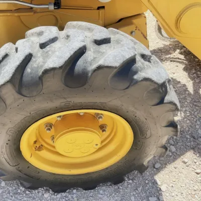 2019 Caterpillar 440 thumbnail