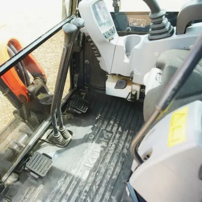 2021 Kubota U27-4 thumbnail