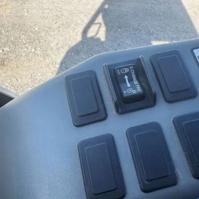 2021 Bobcat E32I thumbnail