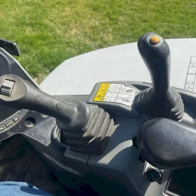 2021 Bobcat E32I thumbnail