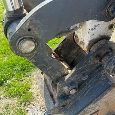 2021 Bobcat E32I thumbnail