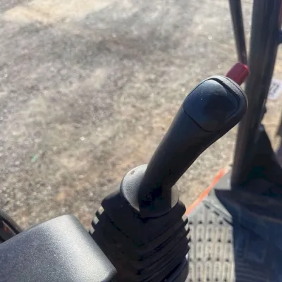 2021 Kubota U55-5 thumbnail