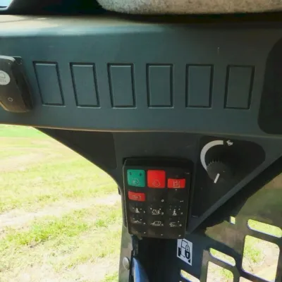 2021 Deere 318G thumbnail