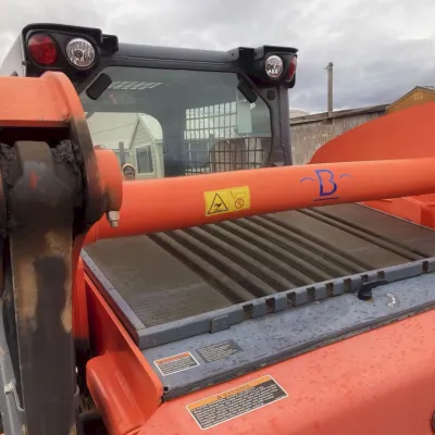 2021 Kubota SSV75 thumbnail
