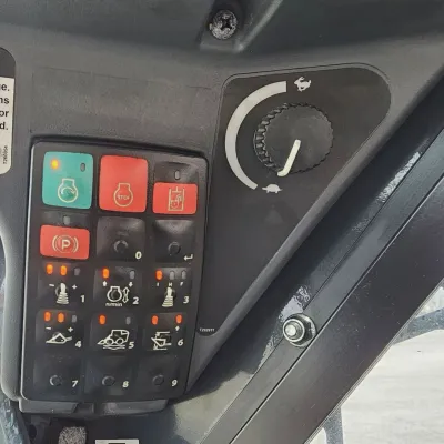 2022 Deere 331G thumbnail