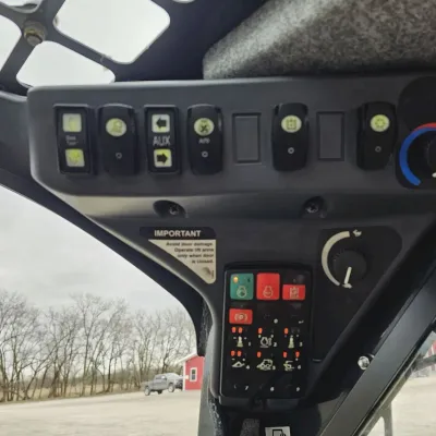 2022 Deere 331G thumbnail