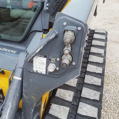 2022 Deere 331G thumbnail