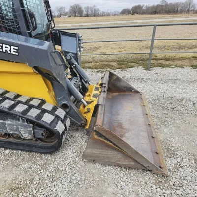 2022 Deere 331G thumbnail