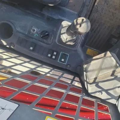 2019 Takeuchi TL12R2 thumbnail