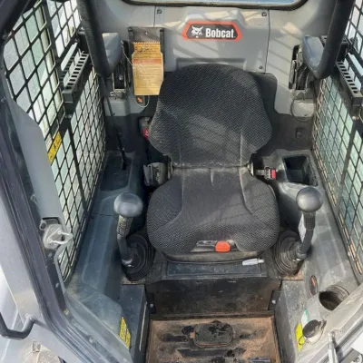 2021 Bobcat T64 thumbnail