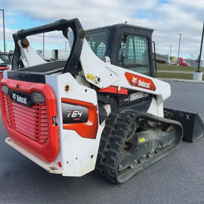 2021 Bobcat T64 thumbnail