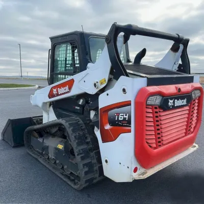 2021 Bobcat T64 thumbnail
