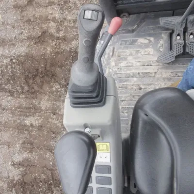 2020 Bobcat E32I thumbnail
