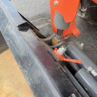 2022 Kubota SSV75 thumbnail