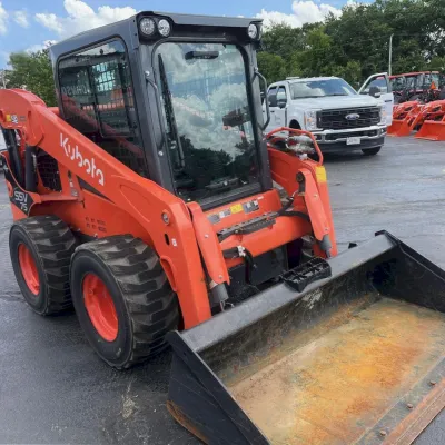 2022 Kubota SSV75 thumbnail