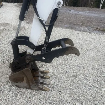 2018 Bobcat E26 thumbnail