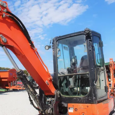 2018 Kubota U55-4 thumbnail