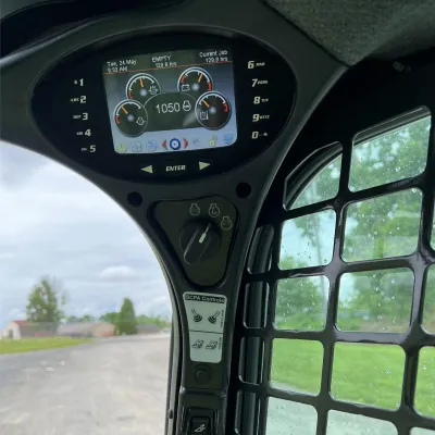 2022 Bobcat T870 thumbnail