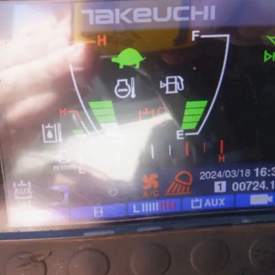 2020 Takeuchi TL10V2 thumbnail