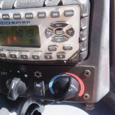 2020 Takeuchi TL10V2 thumbnail