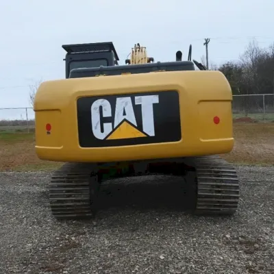 2017 Caterpillar 320D2 thumbnail