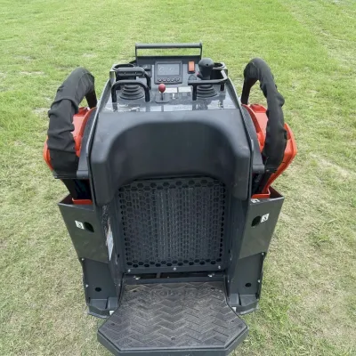 2022 Kubota SCL1000 thumbnail