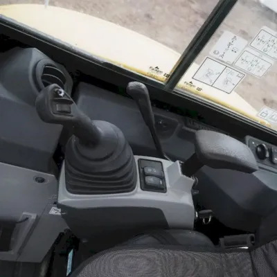 2022 Caterpillar 304E2 thumbnail