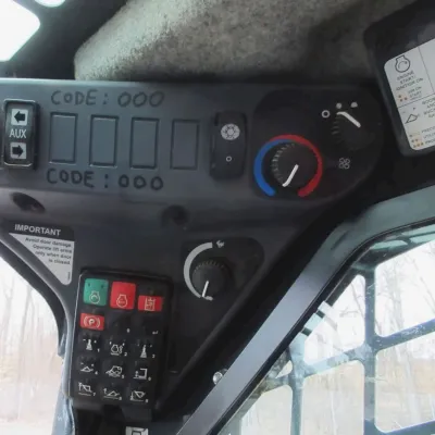 2019 Deere 331G thumbnail