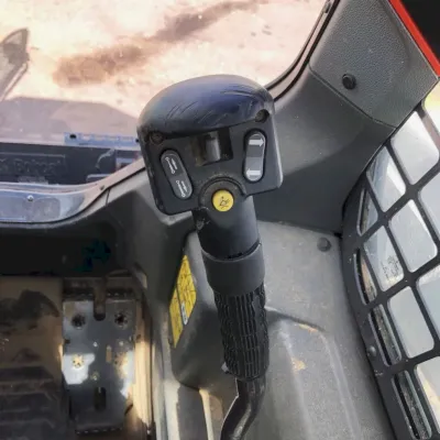 2021 Bobcat S66 thumbnail