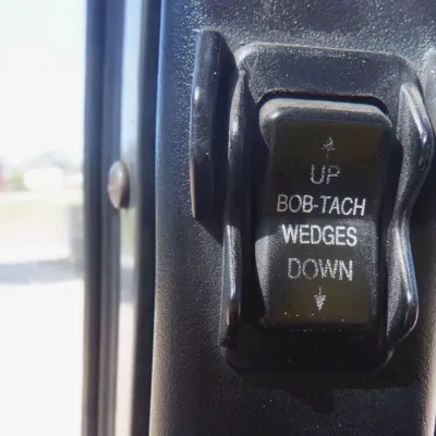2020 Bobcat T740 thumbnail