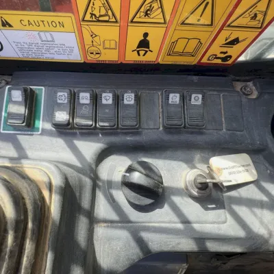 2018 Takeuchi TL12R2 thumbnail