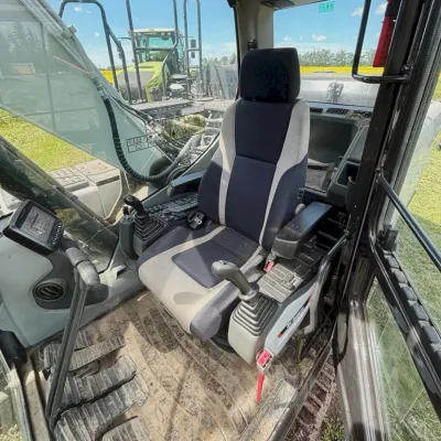 2020 Bobcat E165 thumbnail