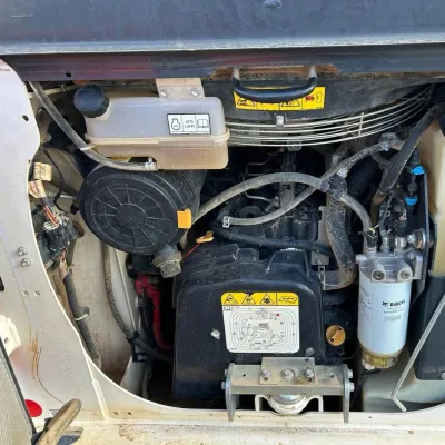 2021 Bobcat T64 thumbnail
