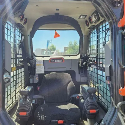 2023 Bobcat T62 thumbnail