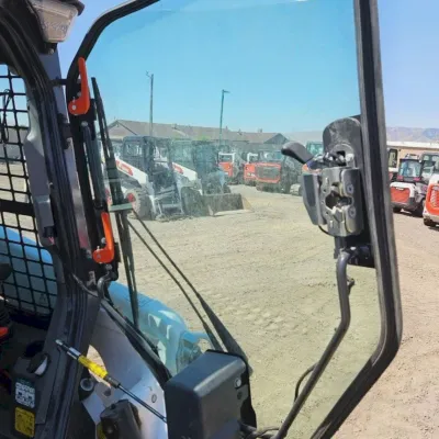 2023 Bobcat T62 thumbnail