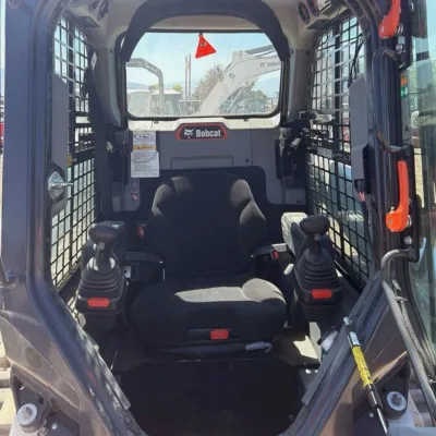 2023 Bobcat T62 thumbnail