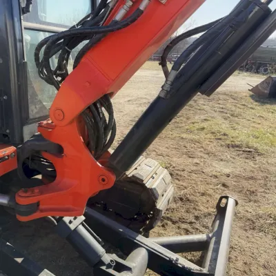 2022 Kubota U55-5 thumbnail