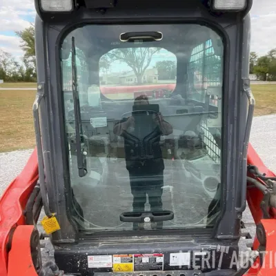 2021 Kubota SVL65-2 thumbnail